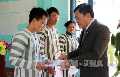 Các địa phương công bố quyết định đặc xá năm 2016 ảnh 2